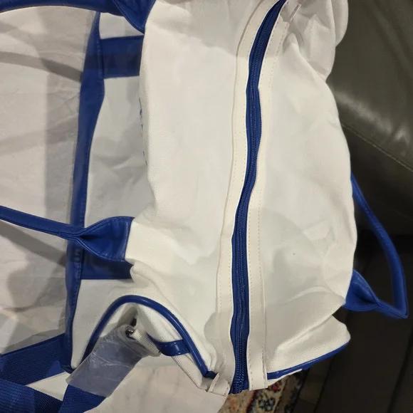 Dolce & Gabbana White and Blue Travel Duffle Bag - Picture 2 of 8